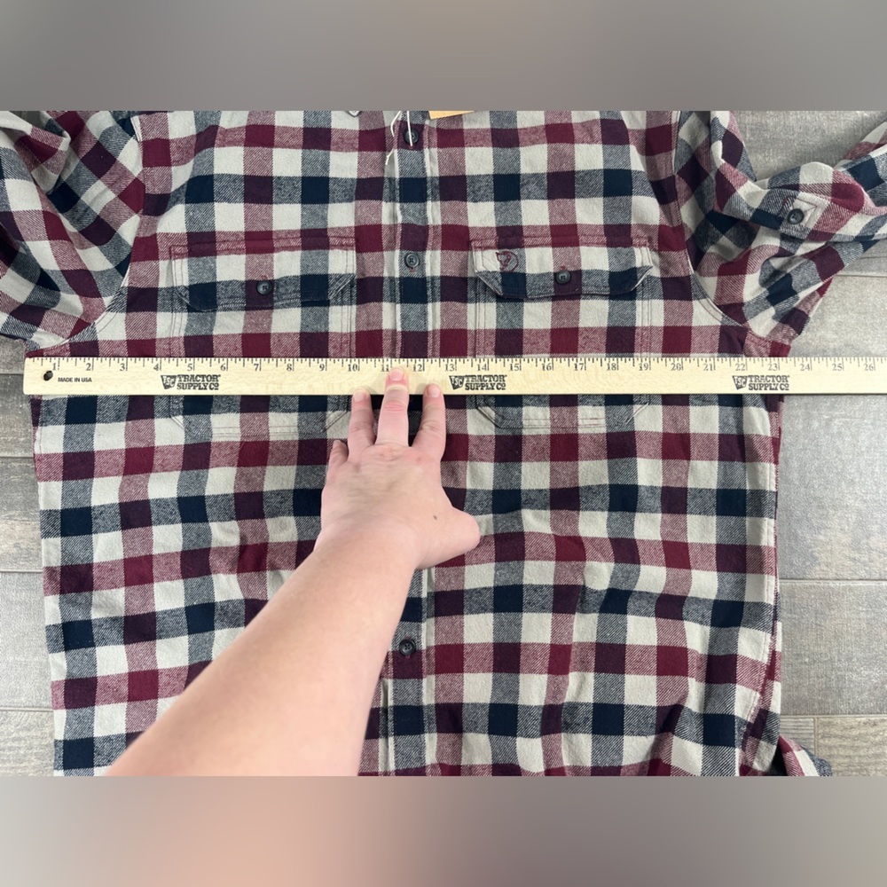 Fjallraven Long Sleeve  Cotton Flannel Skog Shirt in Dark Garnet - Picture 8 of 10